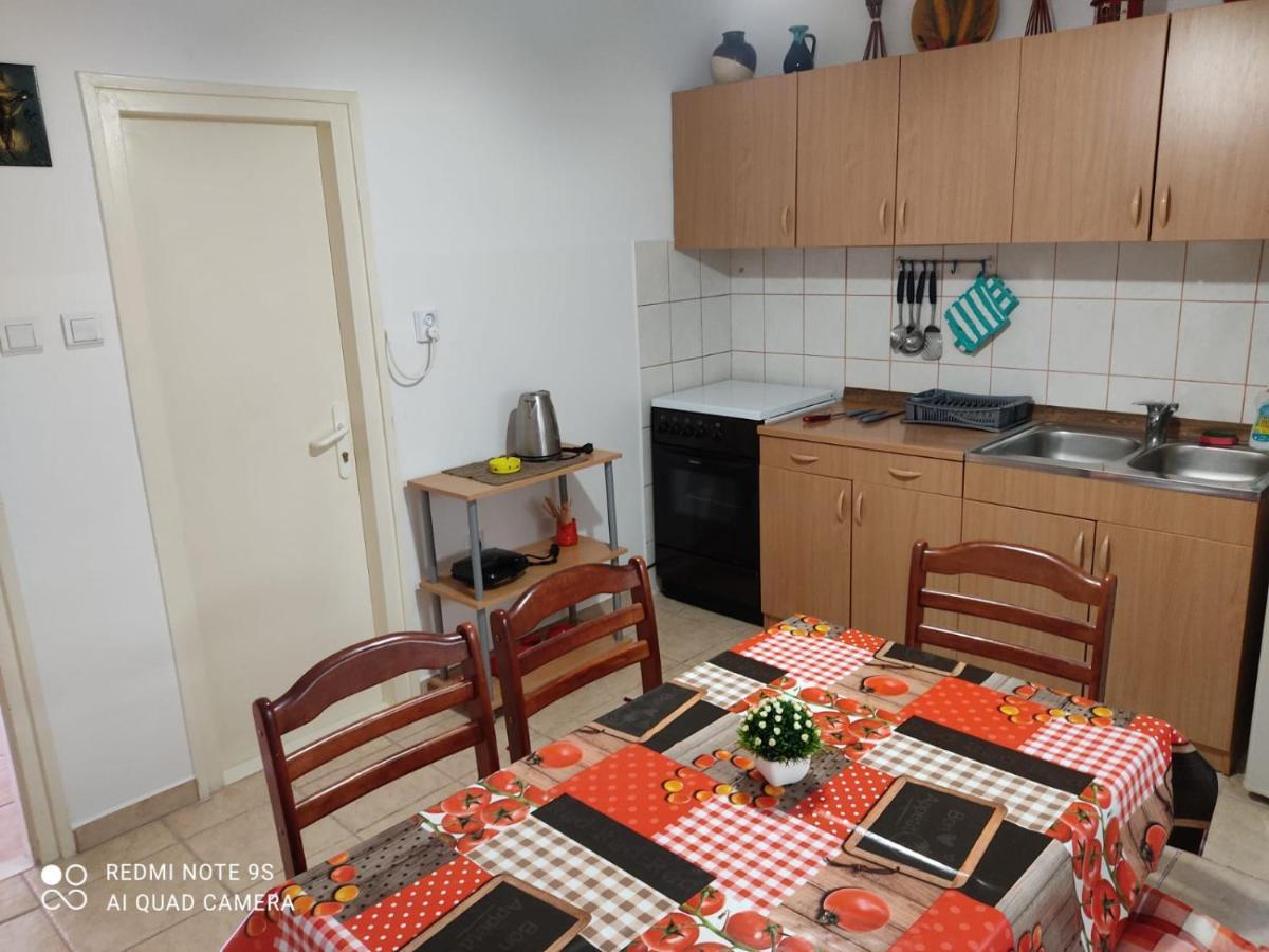 Apartmani Iva Sveti Juraj Exteriör bild