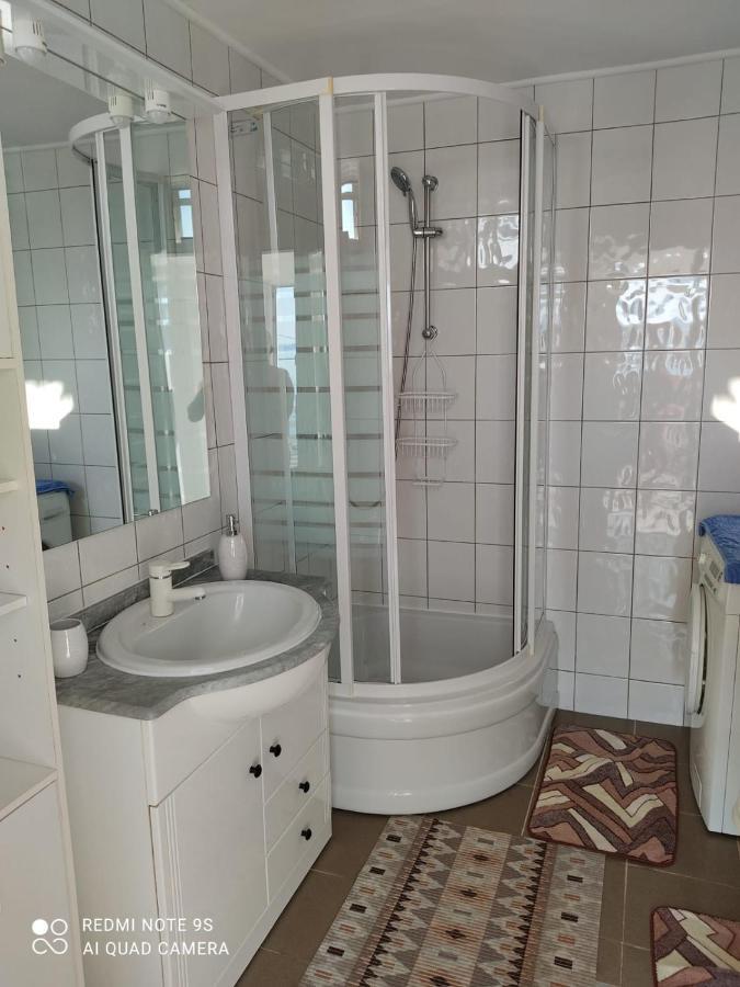 Apartmani Iva Sveti Juraj Exteriör bild