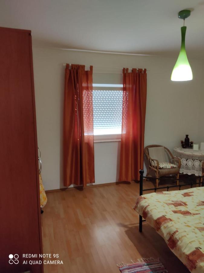 Apartmani Iva Sveti Juraj Exteriör bild